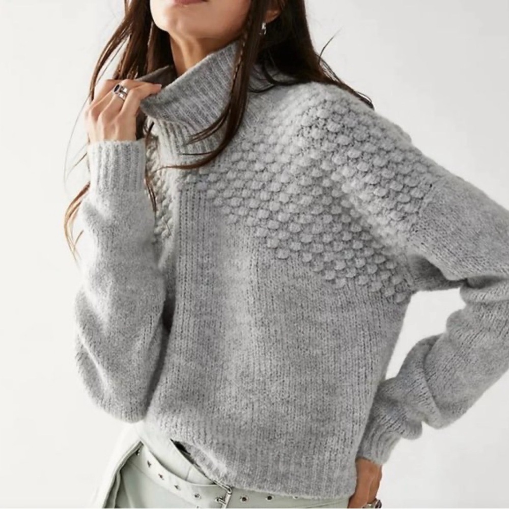 FREE PEOPLE XS Bradley Textured grey crop roll neck acrylic woman sweater boho